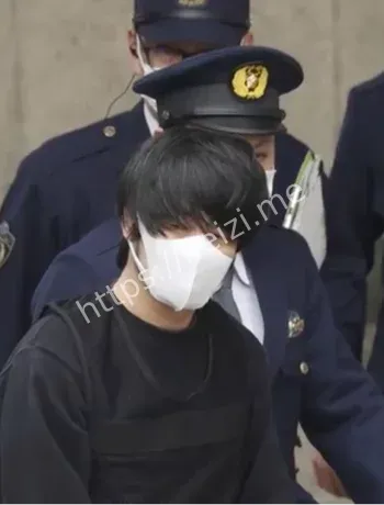 山上彻也母亲出庭作证